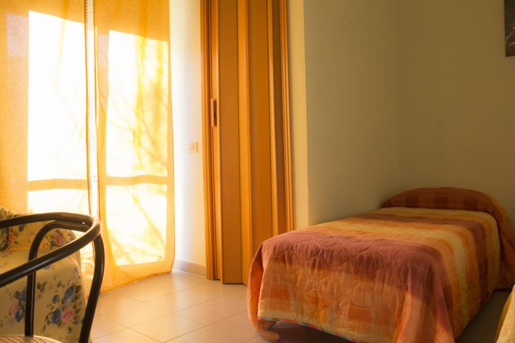 Hotel Falisco Fabrica di Roma Room photo