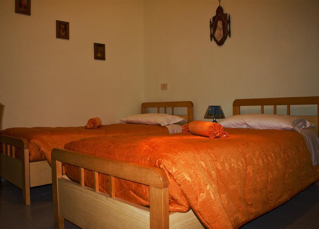 Hotel Falisco Fabrica di Roma Room photo