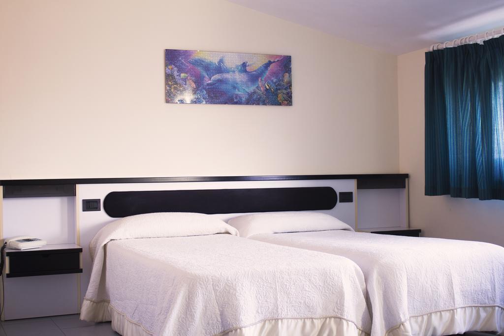 Hotel Falisco Fabrica di Roma Room photo